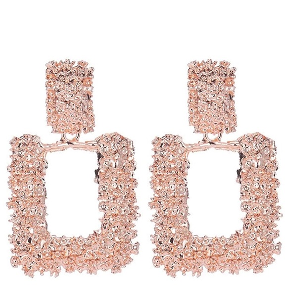 Jewelry - Large rose gold rectangular earrings